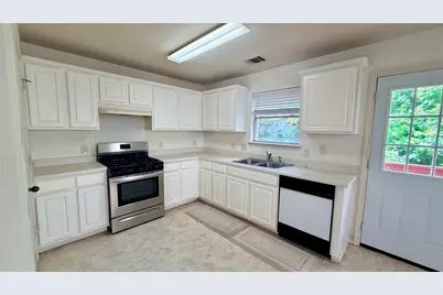 1005 Traci Michelle Drive, Austin, TX 78660 - Photo 5
