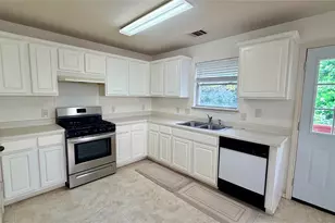 1005 Traci Michelle Dr, Austin, TX 78660 - Photo 5