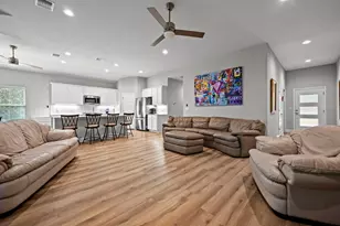 2503 Wilson Ave, Lago Vista, TX 78645 - Photo 17