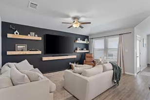 537 Loriner Wy, Liberty Hill, TX 78642 - Photo 9