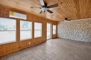 29 Country Oaks Dr, Buda, TX 78610 - Photo 3