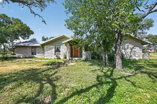 29 Country Oaks Dr, Buda, TX 78610 - Photo 1