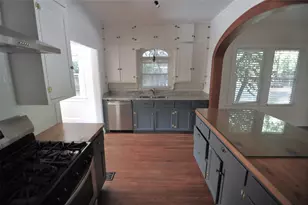 709 Carolyn Ave, Austin, TX 78705 - Photo 7