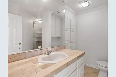 625 Horseshoe Bay Boulevard, Horseshoe Bay, TX 78657 - Photo 17