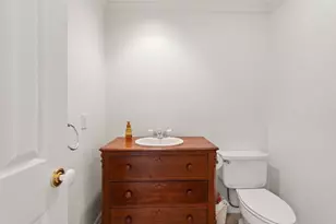 625 Horseshoe Bay Blvd, Horseshoe Bay, TX 78657 - Photo 5