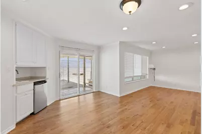 625 Horseshoe Bay Boulevard, Horseshoe Bay, TX 78657 - Photo 23