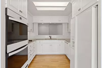 625 Horseshoe Bay Boulevard, Horseshoe Bay, TX 78657 - Photo 11