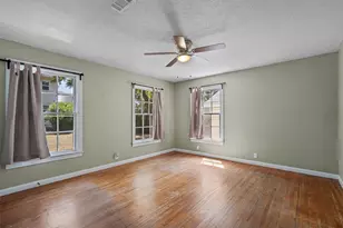 1121 Lexington St, Taylor, TX 76574 - Photo 13