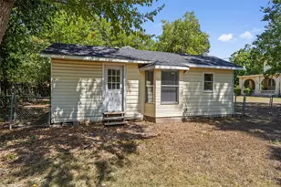 1121 Lexington St, Taylor, TX 76574 - Photo 25