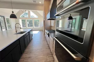 202 Brown Saddle Cv, Driftwood, TX 78619 - Photo 5