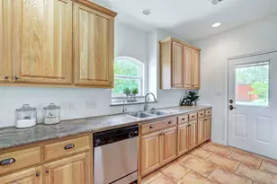 195 Live Oak, Liberty Hill, TX 78642 - Photo 17