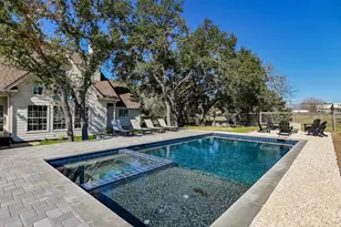 209 Peabody Pl, Dripping Springs, TX 78620 - Photo 23