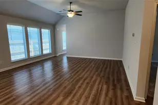 500 Los Olives Ln, Liberty Hill, TX 78642 - Photo 13