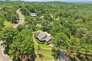 241 Laura Ln, Bastrop, TX 78602 - Photo 35