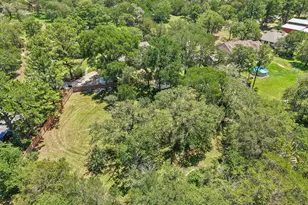 241 Laura Ln, Bastrop, TX 78602 - Photo 5