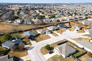 916 Freedom Ct, Temple, TX 76502 - Photo 1