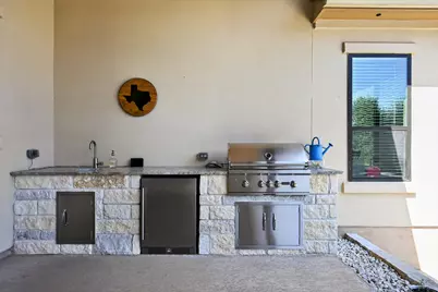 645 Strada Luca, Florence, TX 76527 - Photo 29