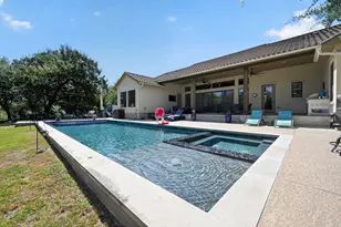 645 Strada Luca, Florence, TX 76527 - Photo 35
