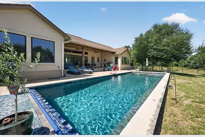 645 Strada Luca, Florence, TX 76527 - Photo 33