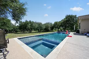 645 Strada Luca, Florence, TX 76527 - Photo 31