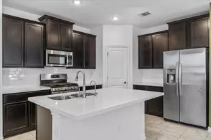 5202 Dimesky Ln, Austin, TX 78723 - Photo 7