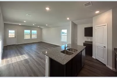 206 Perry Place, Rockdale, TX 76567 - Photo 3