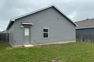 13803 Tordillo Dr, Elgin, TX 78621 - Photo 9