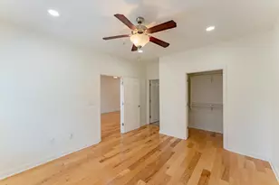 910 W 25th St, Austin, TX 78705 - Photo 19
