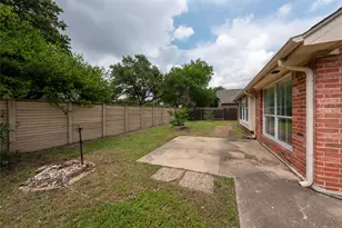 1853 Dapplegrey Ln, Austin, TX 78727 - Photo 29