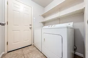 1853 Dapplegrey Ln, Austin, TX 78727 - Photo 9