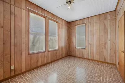 303 Vernon Street, Taylor, TX 76574 - Photo 37