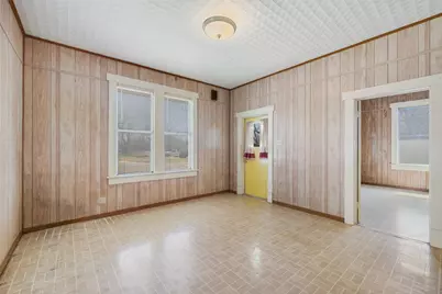 303 Vernon Street, Taylor, TX 76574 - Photo 17