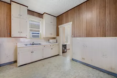 303 Vernon Street, Taylor, TX 76574 - Photo 29