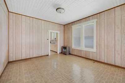 303 Vernon Street, Taylor, TX 76574 - Photo 15