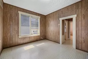 303 Vernon St, Taylor, TX 76574 - Photo 21