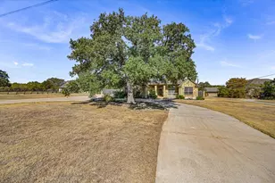 430 Humphrey Dr, Buda, TX 78610 - Photo 3
