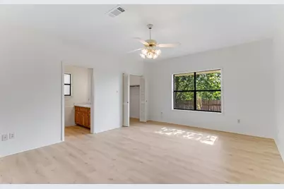 405 E Granite Street, Llano, TX 78643 - Photo 19