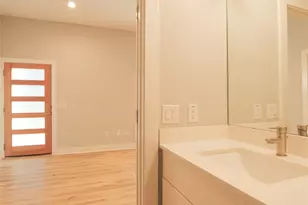 6014 Fairway St, Austin, TX 78741 - Photo 11