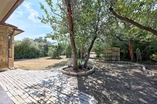 640 Goodnight Trail, Dripping Springs, TX 78620 - Photo 35