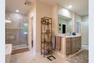 313 Meadowlakes Drive, Meadowlakes, TX 78654 - Photo 27
