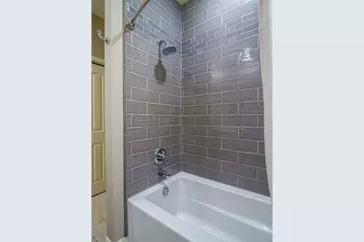 313 Meadowlakes Drive, Meadowlakes, TX 78654 - Photo 9