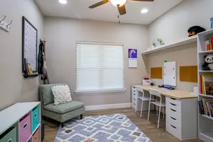 313 Meadowlakes Dr, Meadowlakes, TX 78654 - Photo 5