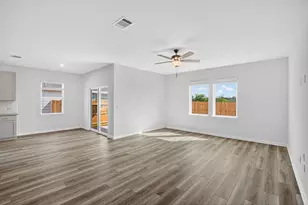 14101 Axel Johanson Dr, Del Valle, TX 78617 - Photo 7