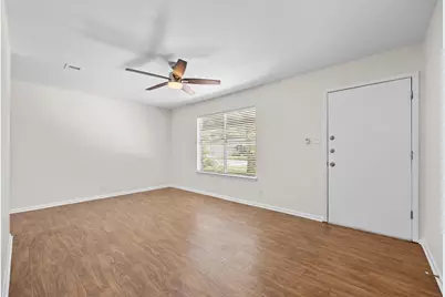 8600 Hathaway Drive, Austin, TX 78757 - Photo 9