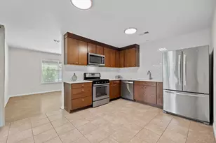 8600 Hathaway Dr, Austin, TX 78757 - Photo 1