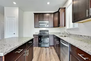 132 Janice Rd, Taylor, TX 76574 - Photo 9