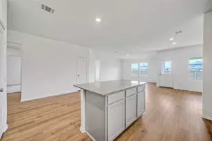 310 Sebring Cir, Hutto, TX 78634 - Photo 11