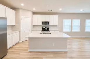 206 Wind Trail, Hutto, TX 78634 - Photo 5