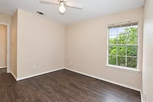 921-923 Sagewood Trail, San Marcos, TX 78666 - Photo 17