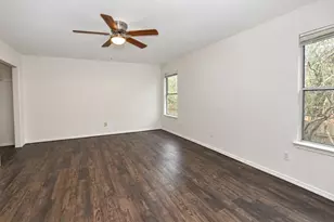 921-923 Sagewood Trail, San Marcos, TX 78666 - Photo 3
